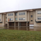 Colegio público de Valles cuyo mantenimiento realiza y paga el Ayuntamiento de Boñar. CAMPOS