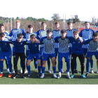 Formación del equipo de la Ponferradina que vuelve a liderar el Grupo 3 de la Liga Nacional Juvenil. MANUEL MACÍAS