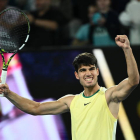 Alcaraz superó en tres sets el escollo de Kecmanovic en los octavos de final del Abierto de Australia. CARRETT