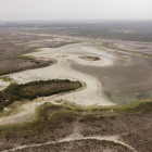 Vista aérea de la laguna de Santa Olalla en agosto de 2023.