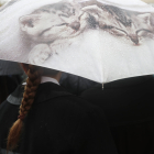 Imagen de archivo de un procesión suspendida a causa de la lluvia.