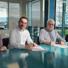 Álvaro Corcoba, Marcos Cano (CEO de SolarTec Renovables), Javier Prado y Beatriz Montero
(directora de Desarrollo de Negocio de SolarTec) en el acto de la firma del acuerdo.