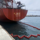 El petrolero turco "K Onset" en el puerto de Ceuta. Archivo EFE/ Rafael Peña