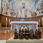El conjunto escultórico obra de Federico Coullaut-Varela, en la iglesia de San Pedro de Ponferrada