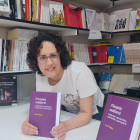 Ana Pollán en la feria del libro de Madrid con su libro 'Misoginia neoliberal'