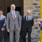 El rey Felipe VI y el presidente de la Junta, Alfonso Fernández Mañueco, inauguran la XXVII edición de Las Edades del Hombre, con sede compartida entre Villafranca del Bierzo y Santiago de Compostela.