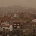 Imagen de archivo de un episodio de polvo proveniente del continente africano en el cielo de León.