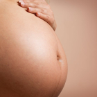 Imagen del vientre de una mujer embarazada.