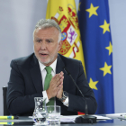 El ministro de Política Territorial y Memoria Democrática, Ángel Víctor Torres, este martes durante rueda de prensa posterior el Consejo de Ministros.-EFE/ Kiko Huesca