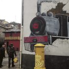 Grafiti en Torre del Bierzo, en cuyas inmediaciones tuvo lugar el mayor accidente ferroviario de la historia de España.