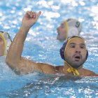 El jugador español Felipe Perrone celebra tras marcar un gol a Australia durante el partido de waterpolo de losJuegos de París 2024 disputado este domingo en el Centro Acuático de París (Francia). EFE/ Kiko Huesca