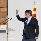 El expresidente catalán Carles Puigdemont, interviene en el acto de bienvenida para el que miles de independentistas se congregan en el paseo Lluís Companys de Barcelona, junto al Parlamentantes. Tras casi siete años huido en el extranjero, y pese a la orden de detención nacional contra él, Puigdemont ha decidido regresar a Cataluña con la intención de asistir, este jueves 8 de agosto, a la investidura de Salvador Illa, por lo que es máxima la expectación y la incertidumbre por lo que pueda ocurrir en las próximas horas.