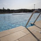 Imagen de archivo de una piscina en la Comunidad de Madrid. EFE/ J.P.Gandul