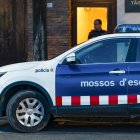 Foto de archivo de un coche patrulla de los Mossos d'Esquadra. EFE/Siu Wu