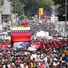 Fotografía del 22 de agosto de 2024 de simpatizantes del Gobierno del presidente de Venezuela, Nicolás Maduro, que participan en una marcha de apoyo en Caracas (Venezuela).EFE/ Ronald Peña R.