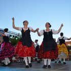 Santa María del Páramo alberga en sus fiestas una edición más de su Festival Folklórico.