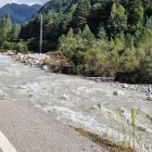 Vista este domingo de un tramo de la carretera A-138 en Bielsa (Huesca) que se derrumbó este sábado por las tormentas registradas durante las últimas horas en el norte de la provincia. EFE/ Gobierno de Aragón / ***SOLO USO EDITORIAL/SOLO DISPONIBLE PARA ILUSTRAR LA NOTICIA QUE ACOMPAÑA (CRÉDITO OBLIGATORIO)***