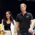 Casado desde hace seis años con la actriz Meghan Markel, padre de dos hijos y residente en Montecito (California), su vida trascurre hoy más como una estrella de cine que como un príncipe, con presentaciones de libros y entrevistas en programas de éxito.EFE/EPA/CHRISTOPHER NEUNDORF