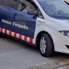 Imagen de archivo de un coche de los Mossos d'Esquadra. EFE/Robin Towsend