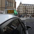 Un taxi en el centro de León.