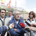 El acto ha contado con la presencia de diversas autoridades, entre ellas la del secretario de Estado de Medio Ambiente, Hugo Morán, y la del consejero de Medio Ambiente, Vivienda y Ordenación del Territorio de la Junta de Castilla y León, Juan Carlos Suárez-Quiñones.