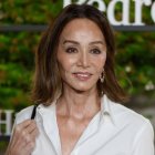 Isabel Preysler a su llegada al desfile de la firma Pedro Del Hierro.