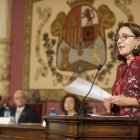 Foto de archivo de la poetisa orensana Chus Pato en su discurso de ingreso como académica numeraria en la Real Academia Galega (RAG). EFE/Brais Lorenzo