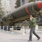 Fotografía de archivo de un misil exhibido en el Museo Militar de Pekín (China). EFE/ADRIAN BRADSHAW