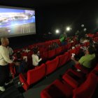 La sala 5 de Cines La Dehesa se adaptó para favorecer la inclusión.