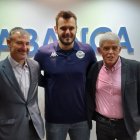 Rodrigo Benites, en su presentación como jugador del Abanca Ademar.