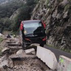 El autobús accidentado en el mirador de La Hermida.