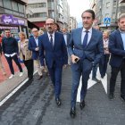 Marco Morala, Juan Carlos Suárez-Quiñones e Iván Alonso, esta mañana recorriendo el estreno de la avenida Gómez Núñez de Ponferrada.