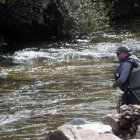 Un pescador, durante la semana internacional de la trucha