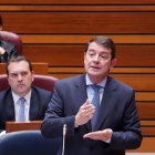 Intervención del presidente de la Junta Alfonso Fernández Mañueco en el Pleno de las Cortes.