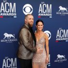 El cantante estadounidense Brantley Gilbert y su mujer, Amber, en una imagen de archivo. EFE/ Nina Prommer