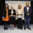 Gerardo Álvarez Courel ha premiado a Carolina López, Mª Carmen Marentes e Isabel Gómez.