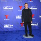 El cantante español Alejandro Sanz posa en la alfombra azul de los premios Billboard de la Música Latina, este jueves en el Jackie Gleason Theatre, en Miami Beach (Estados Unidos). EFE/ Marlon Pacheco