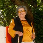 La degeneración macular ha dejado casi ciega a María Concepción Ordóñez, que a sus 86 años ha adaptado su vida y su casa a su nueva situación, a la que se añade los problemas de movilidad. No claudica y prefiere vivir sola, con apoyos y con la casa adaptada y etiquetada.