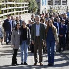 El rey Felipe (2d), Letizia (i) la princesa Leonor (2i)y la infanta Sofía (d) completan este sábado su agenda de actividades en Asturias con la visita a Sotres, Premio al Pueblo Ejemplar 2024, una localidad del concejo de Cabrales, situada a 1.050 metros de altitud y con 108 habitantes, a la que han llegado poco antes de la una de la tarde. EFE/ Ballesteros