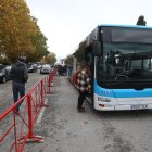 Uno de los autobuses especiales, en el dispositivo del pasado año.