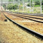 Continuidad de la vía tras superar el área de la estación de Brañuelas.