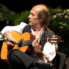 Una imagen de archivo del guitarrista y compositor flamenco español Paco de Lucía.