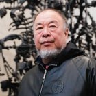 El artista Ai Weiwei posa para el Diario de León con motivo de la presentación de su nueva obra 'El Quixote' en el Musac.