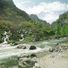 El río Cares a su paso por Caín