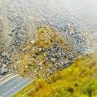 Vista del corrimiento de piedras en la AP-66