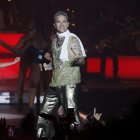 Imagen de archivo del británico Robbie Williams durante una actuación en Santiago de Compostela. EFE/Lavandeira jr