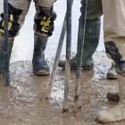 Imagen del pasado día 7 en la que miembros de la Unidad Militar de Emergencias (UME) trabajaban en la búsqueda de los dos niños que permanecían desaparecidos a causa de la dana en Torrent (Valencia). EFE EFE/Miguel Ángel Polo