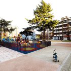 El parque infantil renovado de la plaza de Santa Teresa.