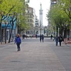 En el decreto se recoge que en la peatonalización de Gil y Carrasco, Alfonso V, San Agustín se verán afectadas también Alférez Provisional, Alcázar de Toledo, entre San Agustín y la plaza de la Inmaculada, Villabenavente, de Arquitecto Torbado a Burgo Nuevo, Fuero y Arco de Ánimas. No pasa lo mismo en Ramiro Valbuena, donde las limitaciones sólo afectan a esta vía, aunque incide en las perpendiculares; pero sí en Carreras y Los Cubos, en las que entra en restricción también de manera colateral Pelayuelo y Pontón.