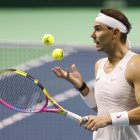 El tenista español Rafa Nadal durante el entrenamiento previo a las finales de Copa Davis, el lunes en Málaga. EFE/Jorge Zapata